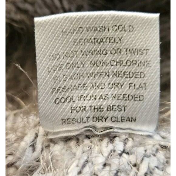 Olive + Oak Womens Size M Fuzzy Turtleneck Sweater Oversized Grey - Picture 8 of 9